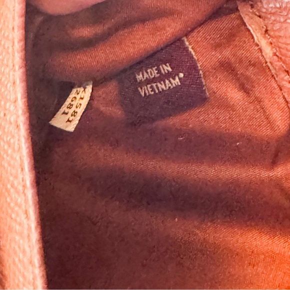 Coach Tan Signature Wallet Duo - Brown - Picture 6 of 16